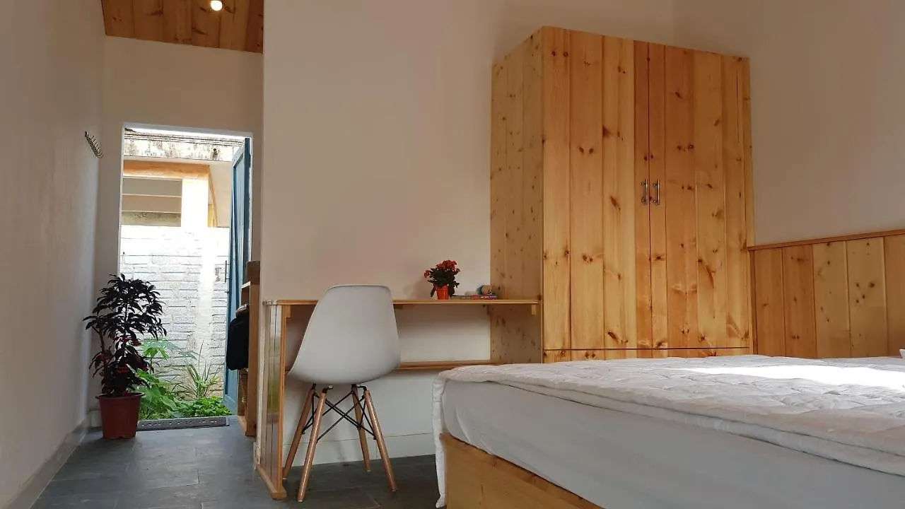 ホームステイ ダナン市Vom Vom Garden Houseアパートメント
